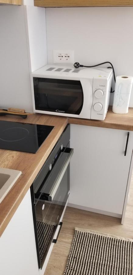 White Apartment Tirana Bagian luar foto